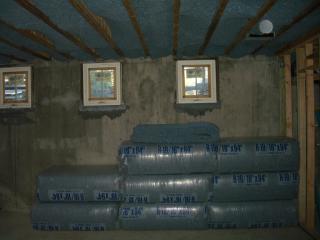 [Cotton Batt insulation in Basement bonus room ceiling]